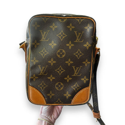 Louis Vuitton Vintage 2001 Amazon Crossbody